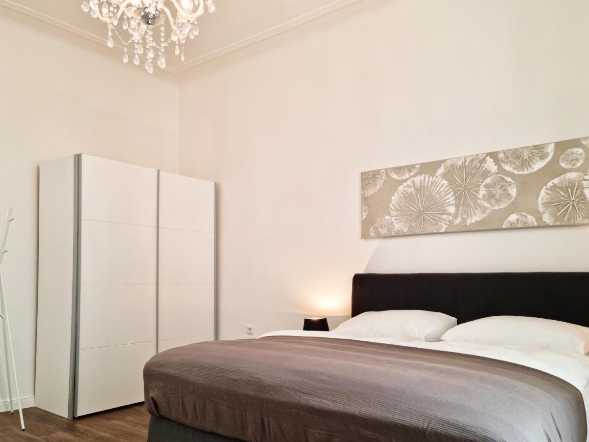 Pension Mozart - Newly Renovated Bécs Kültér fotó